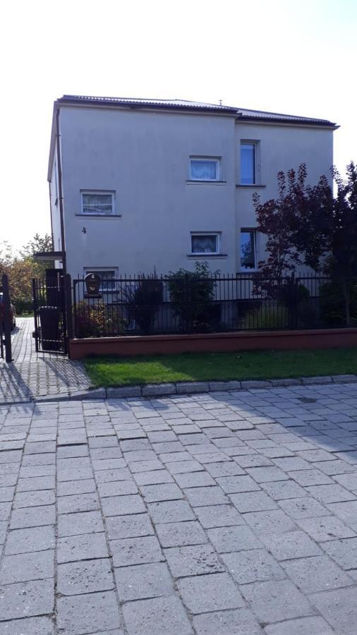 Apartament Z Ogrodem Harcerska 4 Zamość 外观 照片